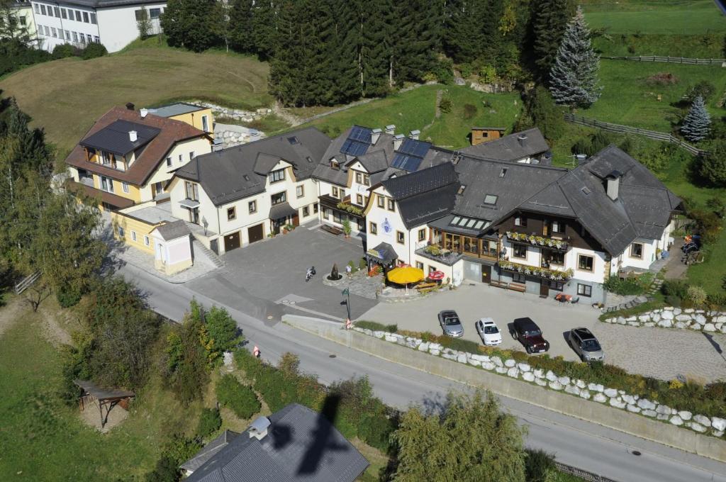 Hotel Weissenstein Sankt Michael im Lungau Exterior photo
